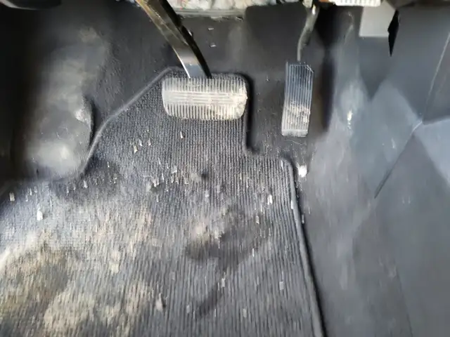 2015 Nissan Titan - Photo 22