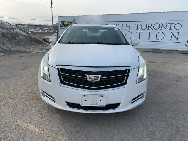 2016 Cadillac XTS - Photo 2