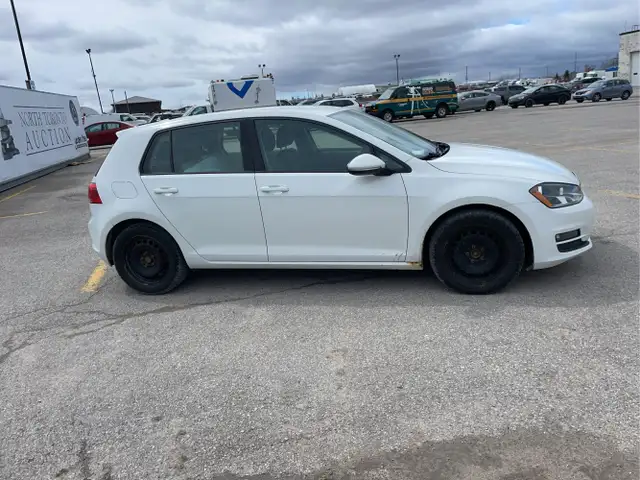 2016 Volkswagen Golf - Photo 4