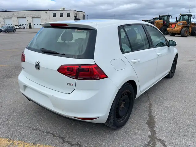 2016 Volkswagen Golf - Photo 5