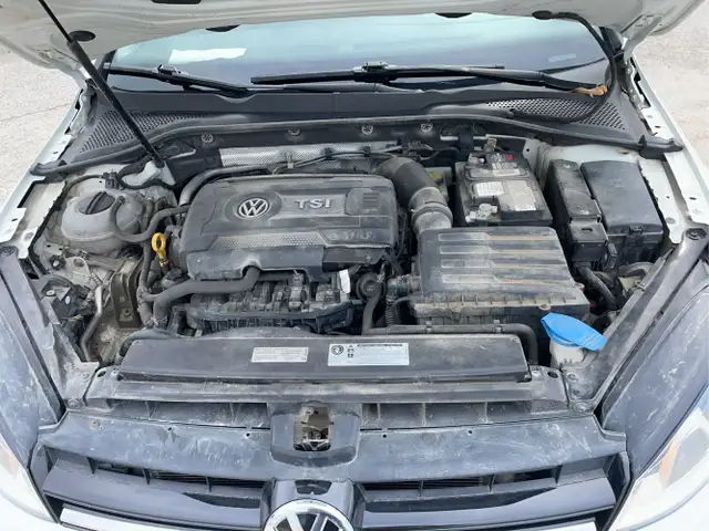 2016 Volkswagen Golf - Photo 9