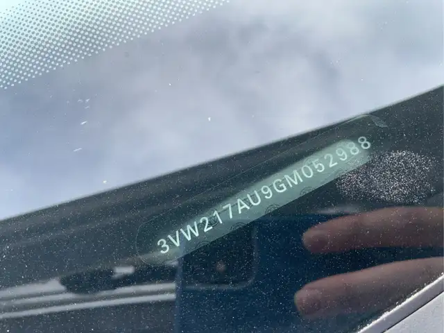 2016 Volkswagen Golf - Photo 15
