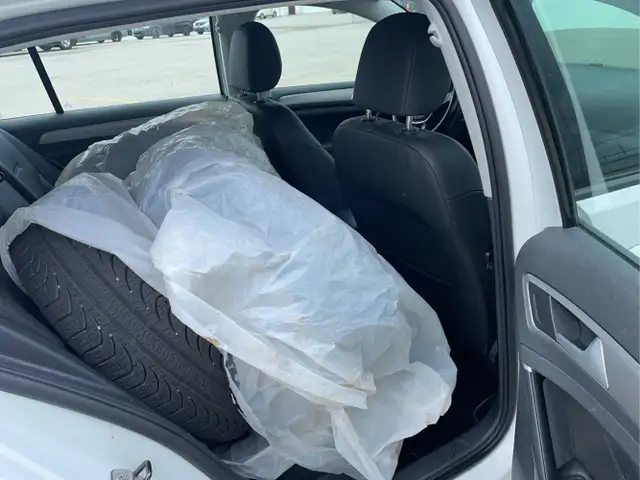 2016 Volkswagen Golf - Photo 19