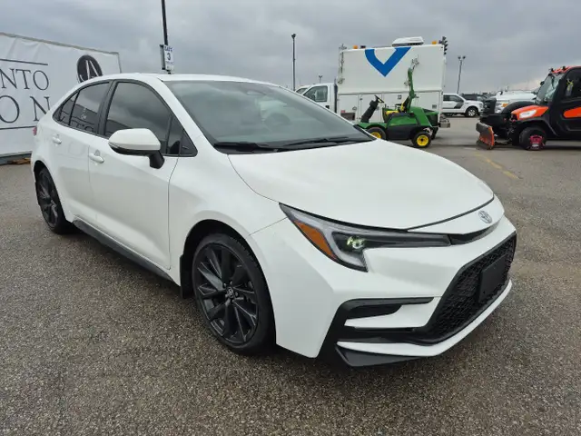 2024 Toyota Corolla - Photo 3