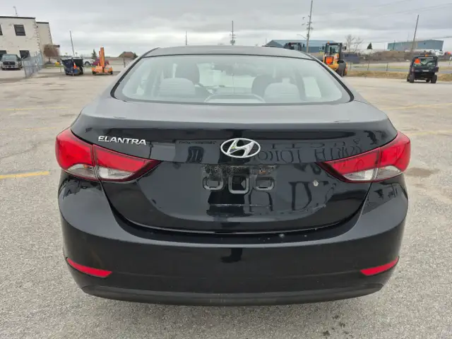 2015 Hyundai ELANTRA - Photo 6