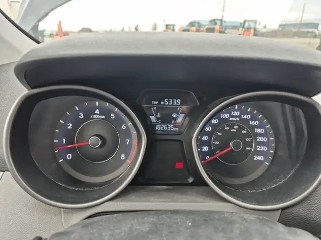 2015 Hyundai ELANTRA - Photo 14