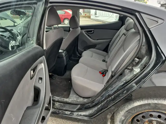 2015 Hyundai ELANTRA - Photo 22