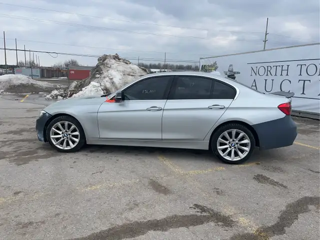 2017 BMW 3 Series - Photo 8