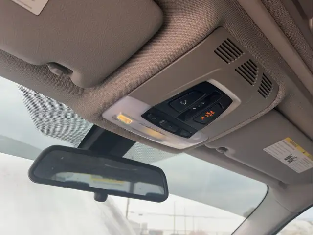 2017 BMW 3 Series - Photo 22