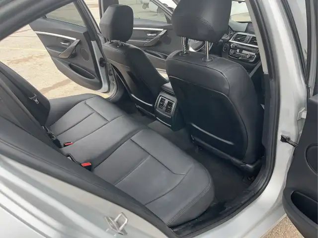 2017 BMW 3 Series - Photo 27