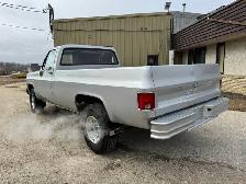 1973 GMC 2500 - Photo 9