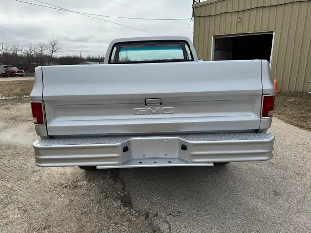 1973 GMC 2500 - Photo 10