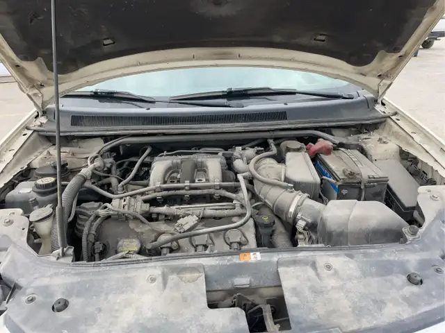 2009 Ford Taurus X - Photo 9