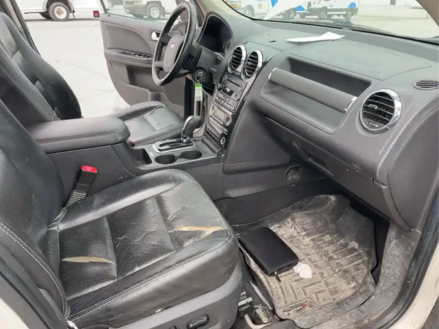 2009 Ford Taurus X - Photo 19