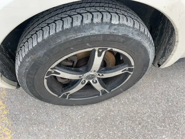 2009 Ford Taurus X - Photo 23