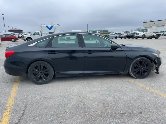 2018 Honda Accord - Photo 4