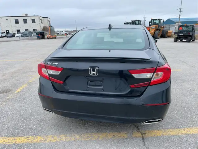 2018 Honda Accord - Photo 6
