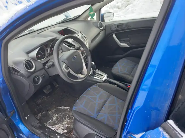 2011 Ford Fiesta - Photo 10