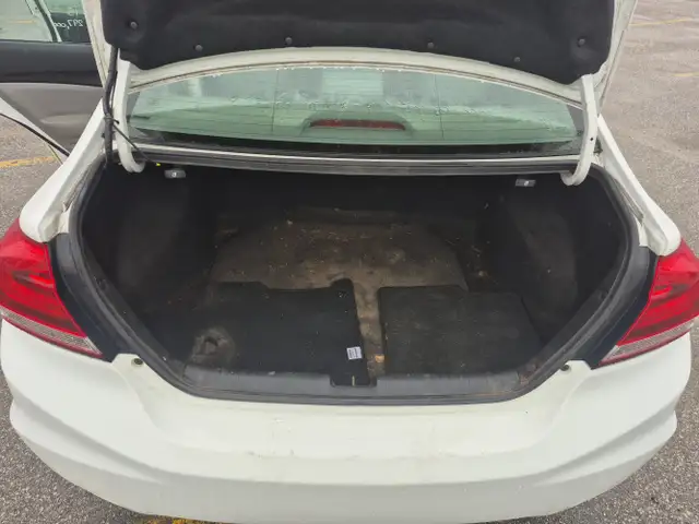 2015 Honda Civic - Photo 29