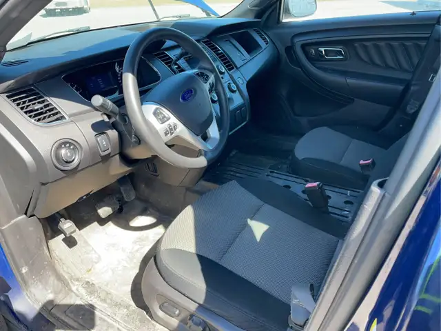 2014 Ford Taurus - Photo 10