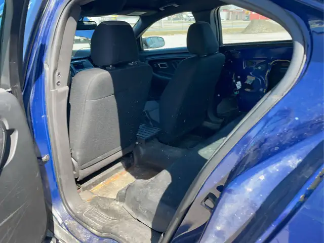 2014 Ford Taurus - Photo 14