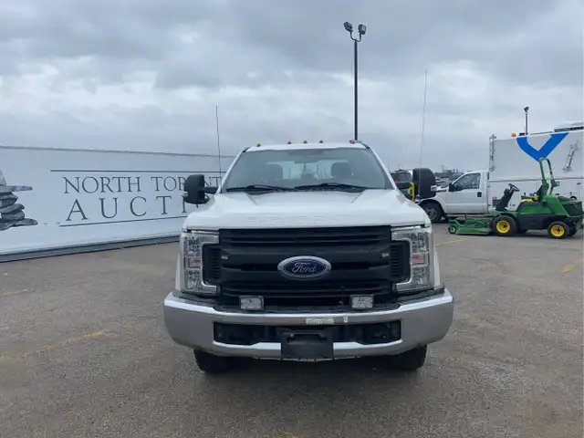 2019 Ford F-350 Super Duty - Photo 2