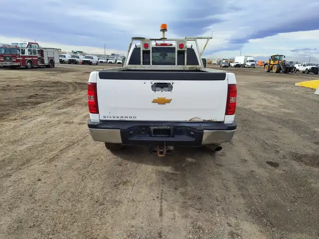 2012 Chevrolet Silverado 2500HD - Photo 4