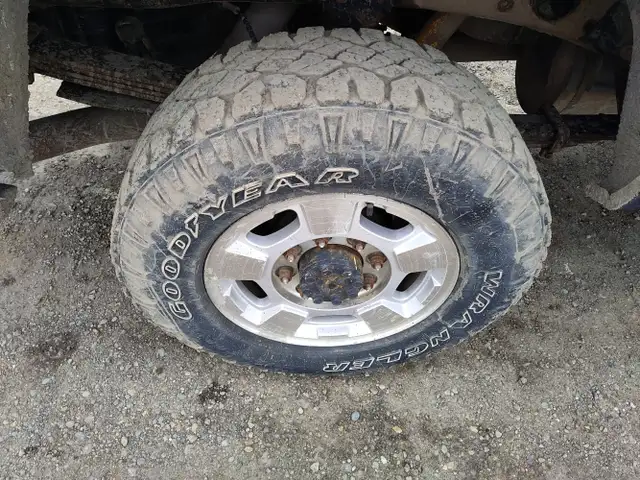 2012 Chevrolet Silverado 2500HD - Photo 11