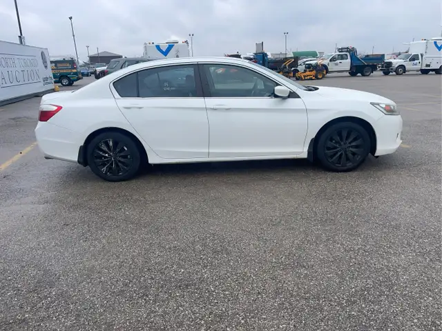 2014 Honda Accord - Photo 4