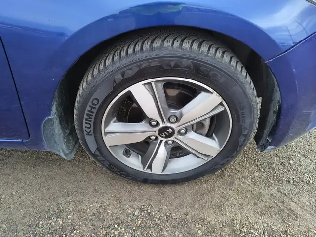 2018 Kia Forte - Photo 12