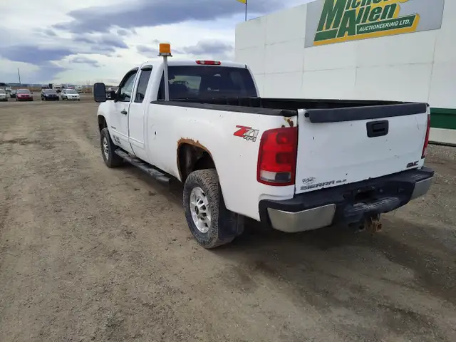 2013 GMC Sierra 2500HD - Photo 3