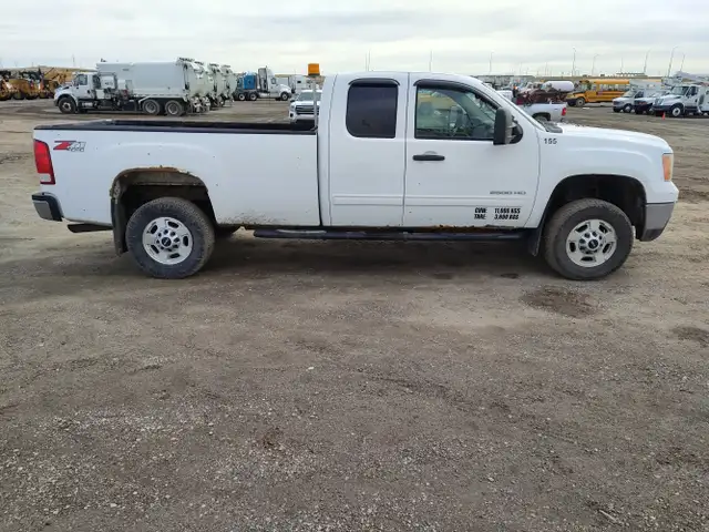 2013 GMC Sierra 2500HD - Photo 6