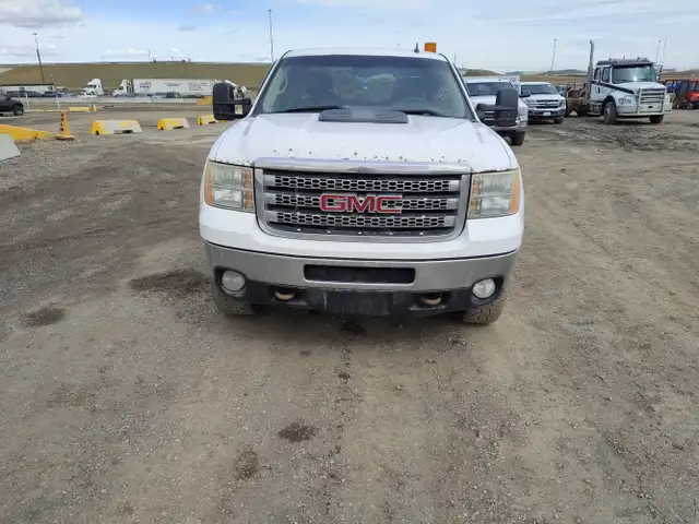 2013 GMC Sierra 2500HD - Photo 8