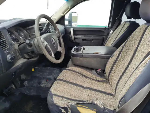 2013 GMC Sierra 2500HD - Photo 9