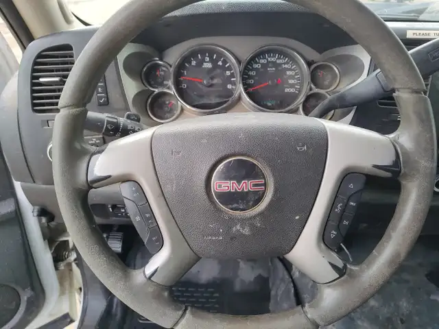 2013 GMC Sierra 2500HD - Photo 16