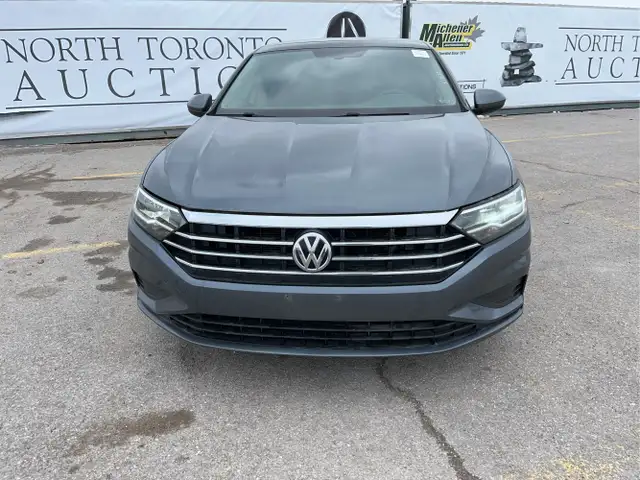 2019 Volkswagen Jetta - Photo 2