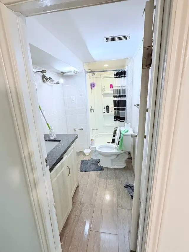 room for rent - Photo 3