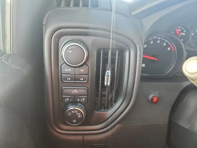 2022 Chevrolet Silverado 1500 - Photo 21