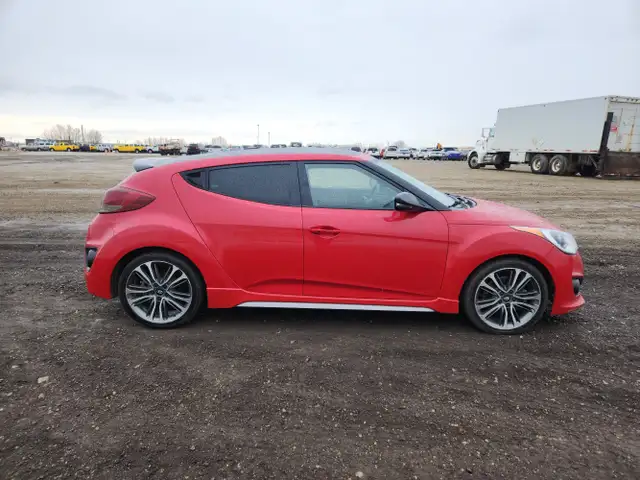 2016 Hyundai VELOSTER - Photo 4