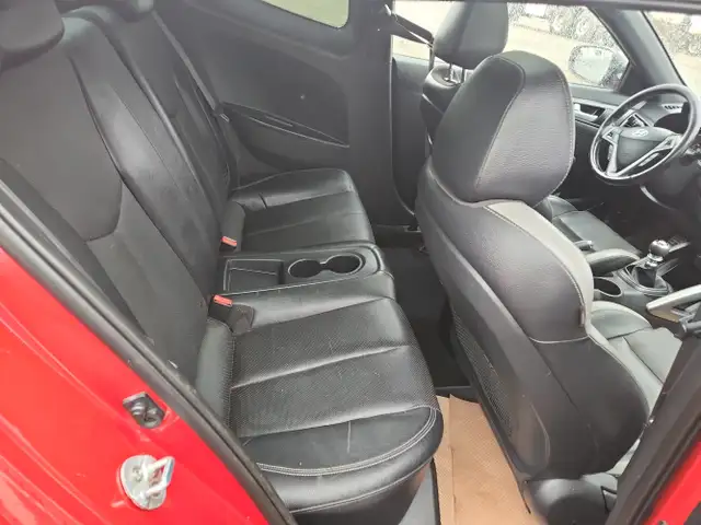 2016 Hyundai VELOSTER - Photo 11