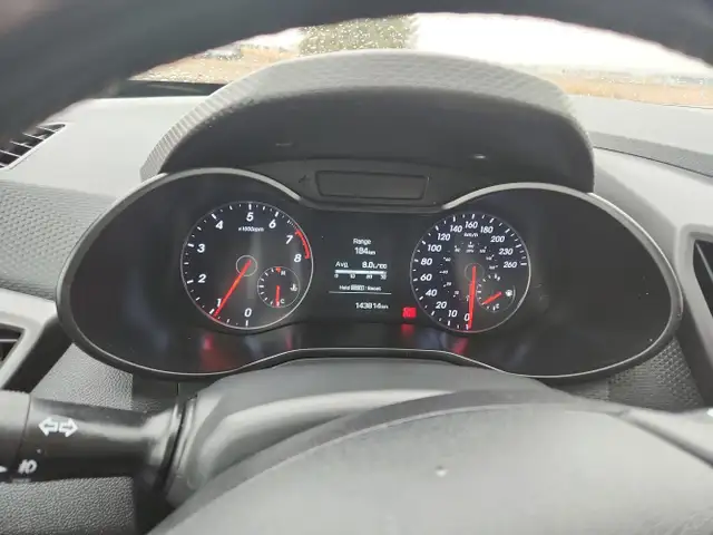 2016 Hyundai VELOSTER - Photo 13