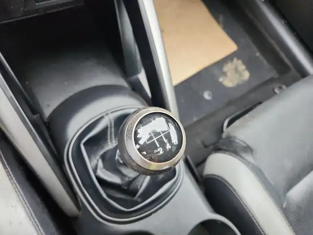 2016 Hyundai VELOSTER - Photo 14