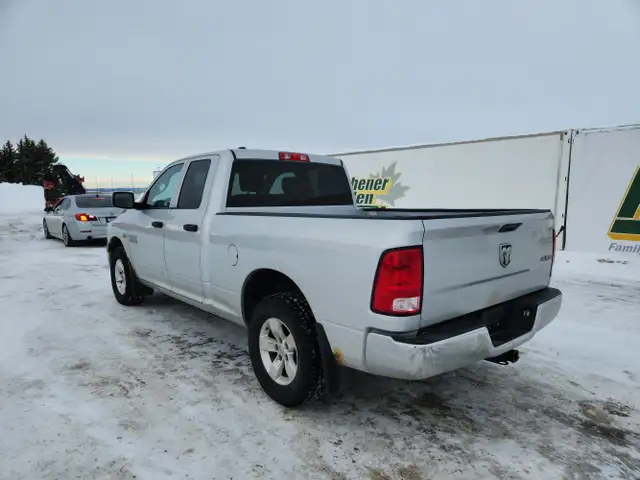 2015 Ram 1500 - Photo 3