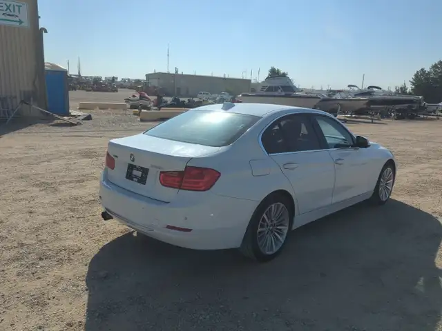 2013 BMW 3 Series - Photo 4