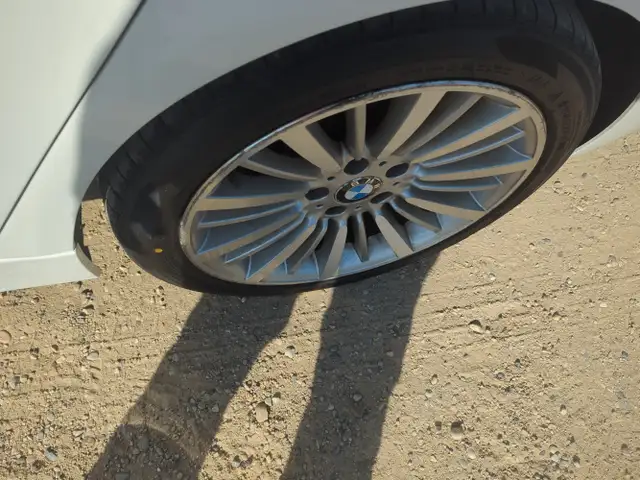 2013 BMW 3 Series - Photo 8