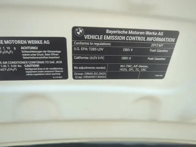 2013 BMW 3 Series - Photo 23