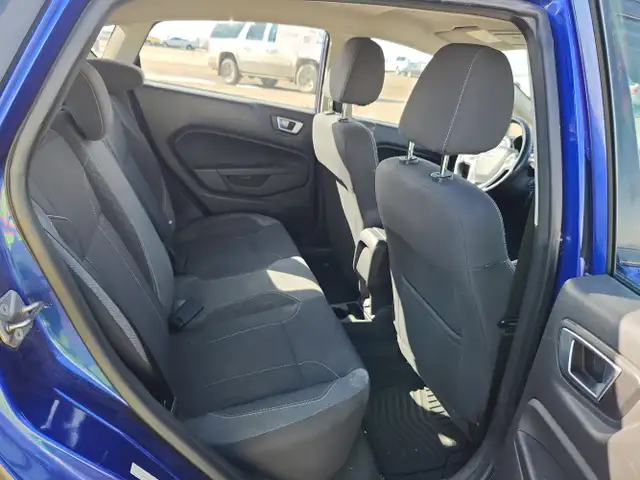 2014 Ford Fiesta - Photo 12