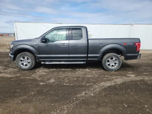 2017 Ford F-150 - Photo 2