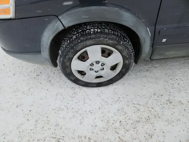 2008 Pontiac Montana SV6 - Photo 9