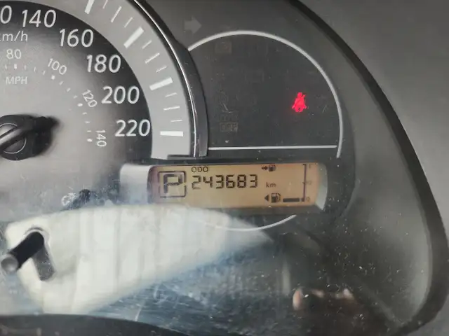 2015 Nissan Micra - Photo 11